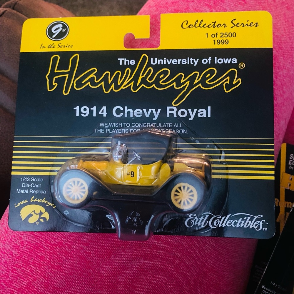 University of Iowa Hawkeyes 1914 Chevy Royal Die-Cast Car